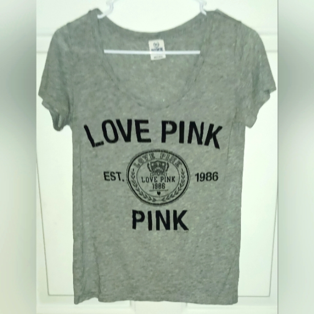 Victoria’s Secret PINK “Love” Gray T-Shirt/Sz S